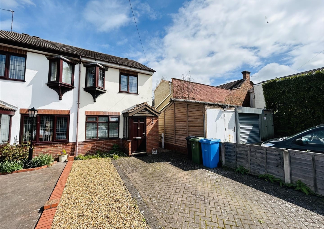 31 Chapel Street, Wombourne Berriman Eaton