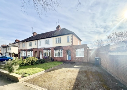 Warstones Road, Penn