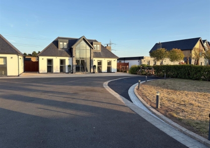 Meadow View, Mile Flats, Greensforge, Kingswinford