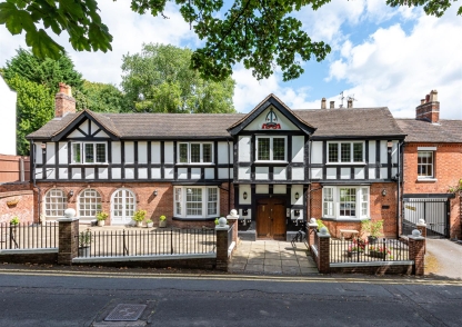 5d Lower Green, The Mitre Apartments Tettenhall, Wolverhampton, WV6 9AH