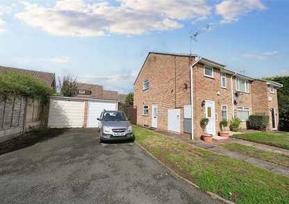 33 Grant Close, Charterfields, Kingswinford