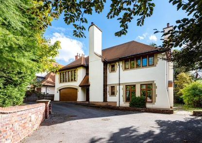 Stoneridge, 9a Perton Road, Wightwick, Wolverhampton, WV6 8DN