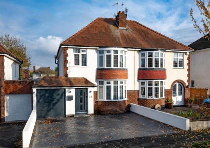 24 Wychbury Road, Finchfield, Wolverhampton, WV3 8DN