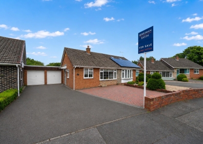 20 Manor House Park, Codsall, Wolverhampton, WV8 1ES