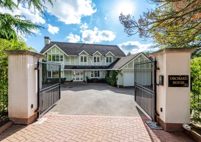 Orchard House, 53 Perton Road, Wightwick, Wolverhampton, WV6 8DE