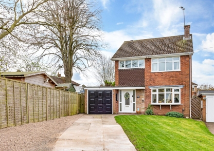 10 Grange Park, Albrighton, Wolverhampton, WV7 3EN