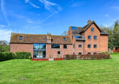 Pasford Mill House, Patshull Road, Pattingham, Wolverhampton, WV6 7DX