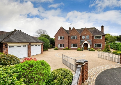 Wynwood House, Oaken Grove, Codsall, Wolverhampton, WV8 2AL