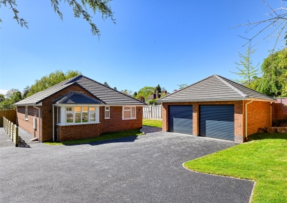 21 Swallowdale, Wightwick, Wolverhampton, WV6 8DT