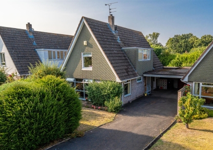 26 Fairoak Drive, Tettenhall Wood, Wolverhampton, WV6 8HX