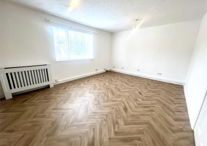 127 Bridgnorth Road, Compton