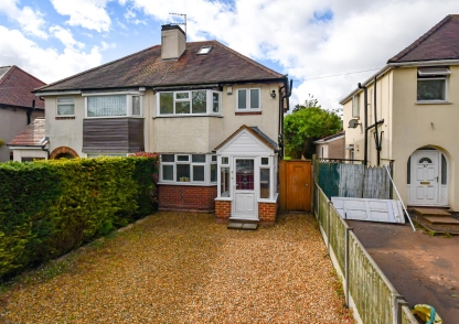 105 Green Lane, Claregate, Wolverhampton, WV6 9HB