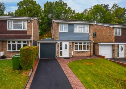 Redcliffe Drive, Wombourne, South Stafforshire