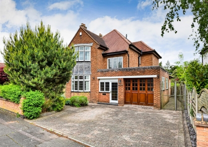 Bedruthan, Links Avenue, Tettenhall, Wolverhampton, WV6 9QF