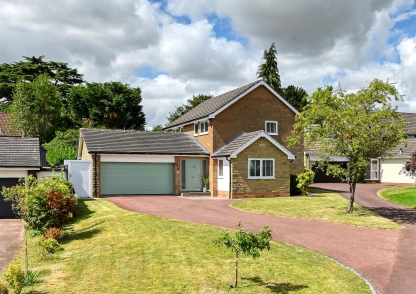 5 Maythorn Gardens, Tettenhall, Wolverhampton, WV6 8NP