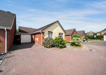 5 Hazelmere Drive, Castlecroft, Wolverhampton, WV3 8HB
