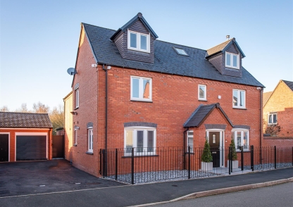 37 Deacons Field, Brewood, Stafford, ST19 9GA
