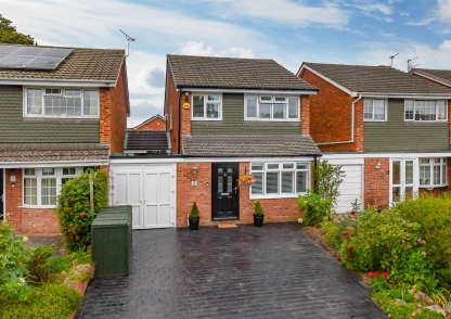 3 Carter Avenue, Codsall, Wolverhampton, WV8 1HQ