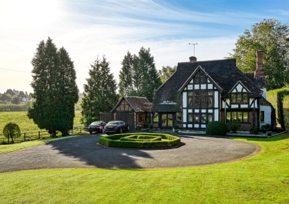 Long Knowle, Bridgnorth Road, Wightwick, WV6 8BW