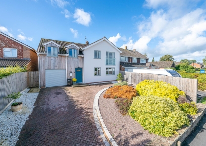 12 Crestwood Park, Brewood, Staffordshire, ST19 9JD